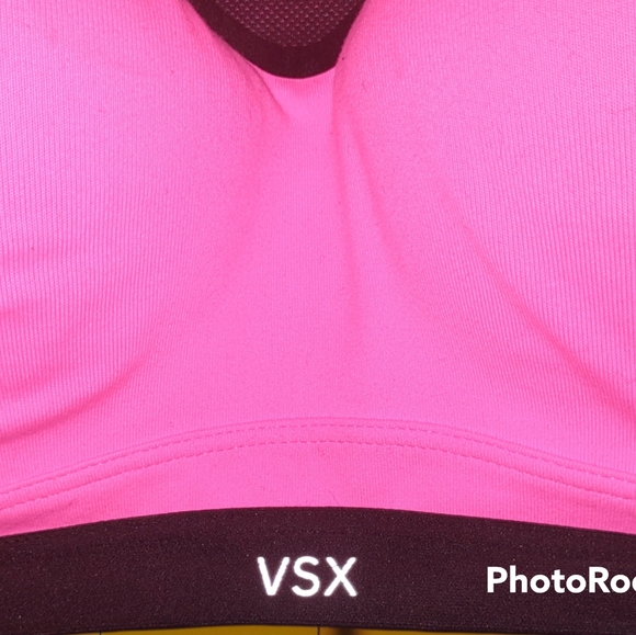 V.S PINK Sports Bra 34 DD - Picture 7 of 7